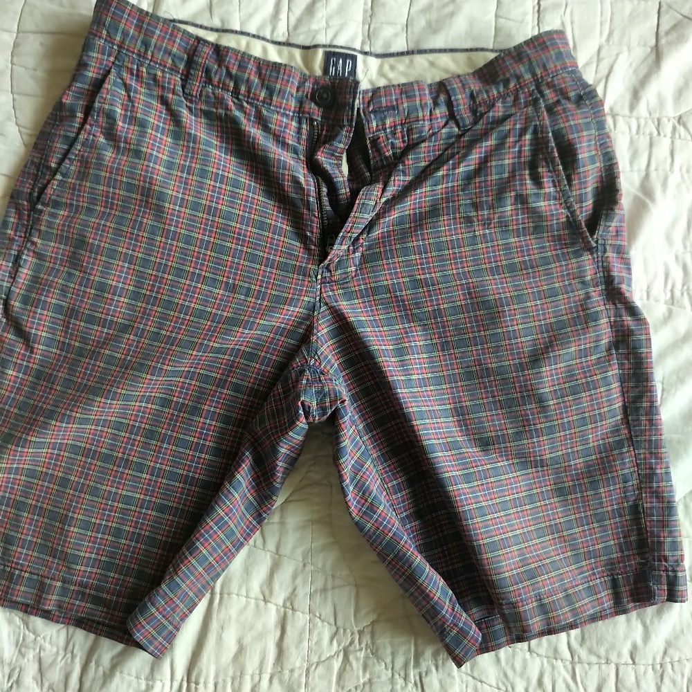 Gap Shorts